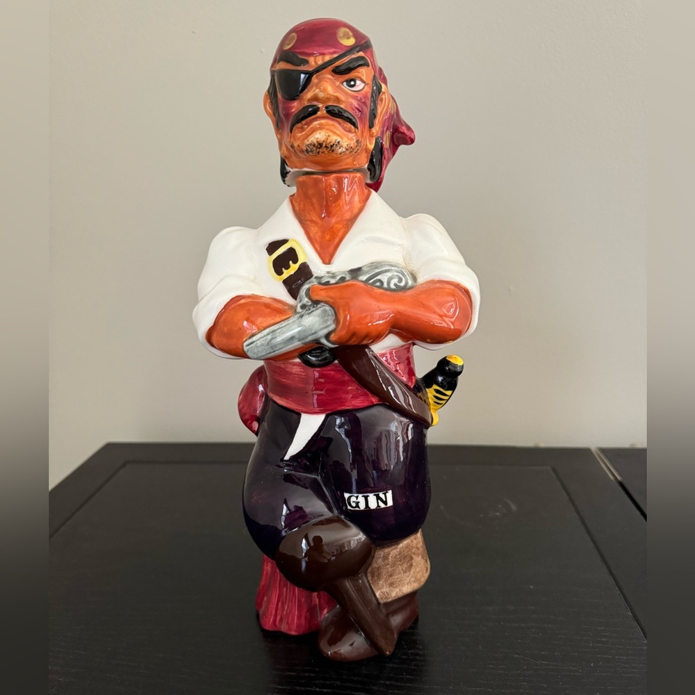Vintage Capt. Fly pirate ceramic gin bottle with stopper